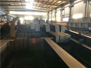 鋼梁是否能露天放置？